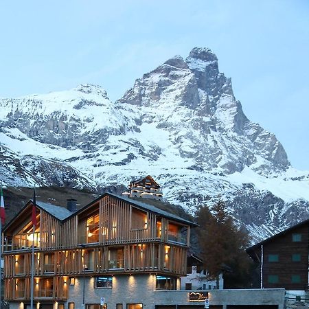 Chalet Blanc Cervinia Bed and Breakfast Breuil-Cervinia Exterior foto