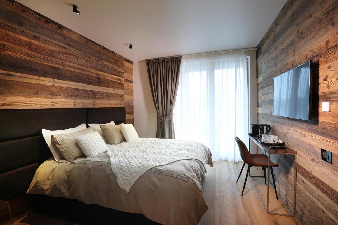 Chalet Blanc Cervinia Bed and Breakfast Breuil-Cervinia Exterior foto