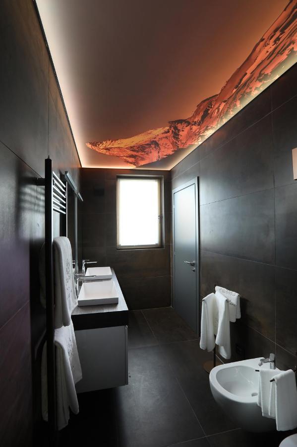Chalet Blanc Cervinia Bed and Breakfast Breuil-Cervinia Exterior foto
